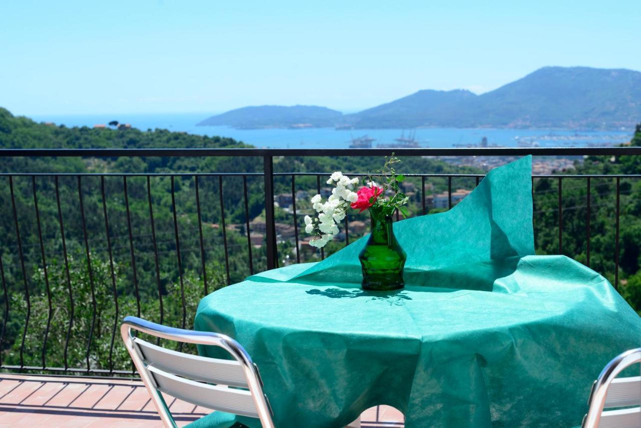 Agriturismo Oliva Azzurra Villa Valeriano Lunense Exterior photo