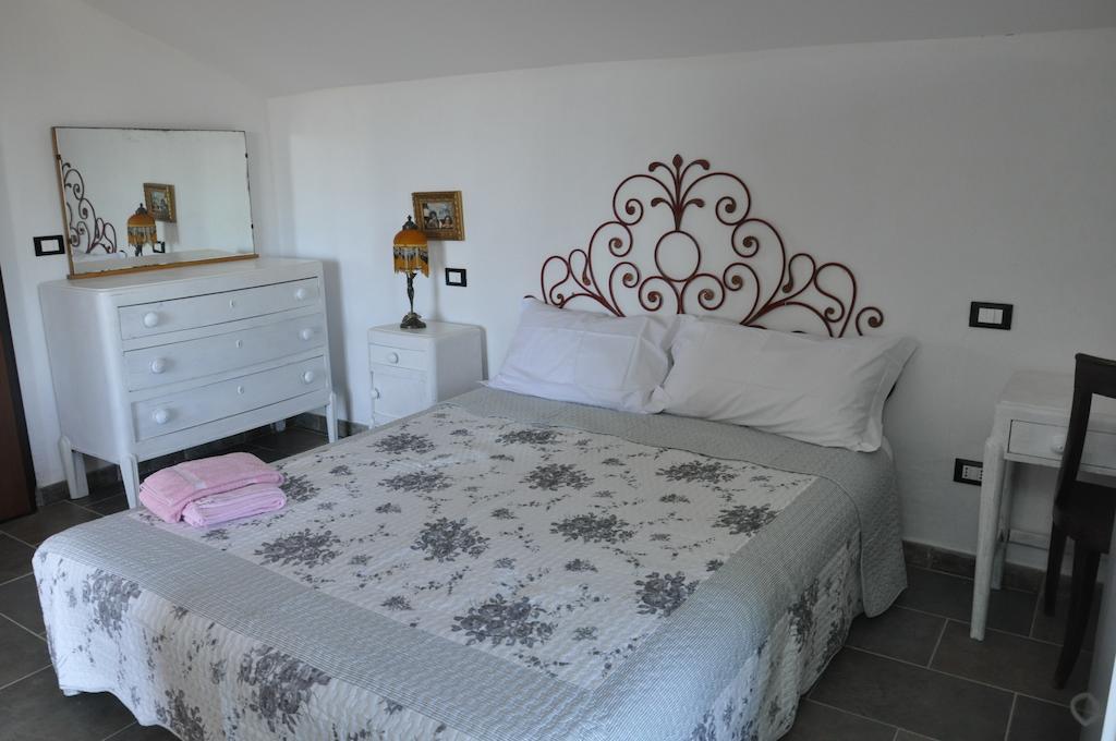 Agriturismo Oliva Azzurra Villa Valeriano Lunense Room photo